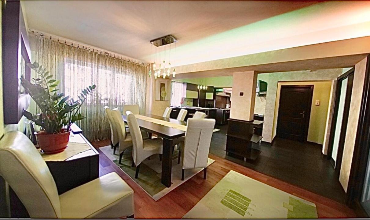 Central Apartment 4 Rooms Braşov Eksteriør bilde